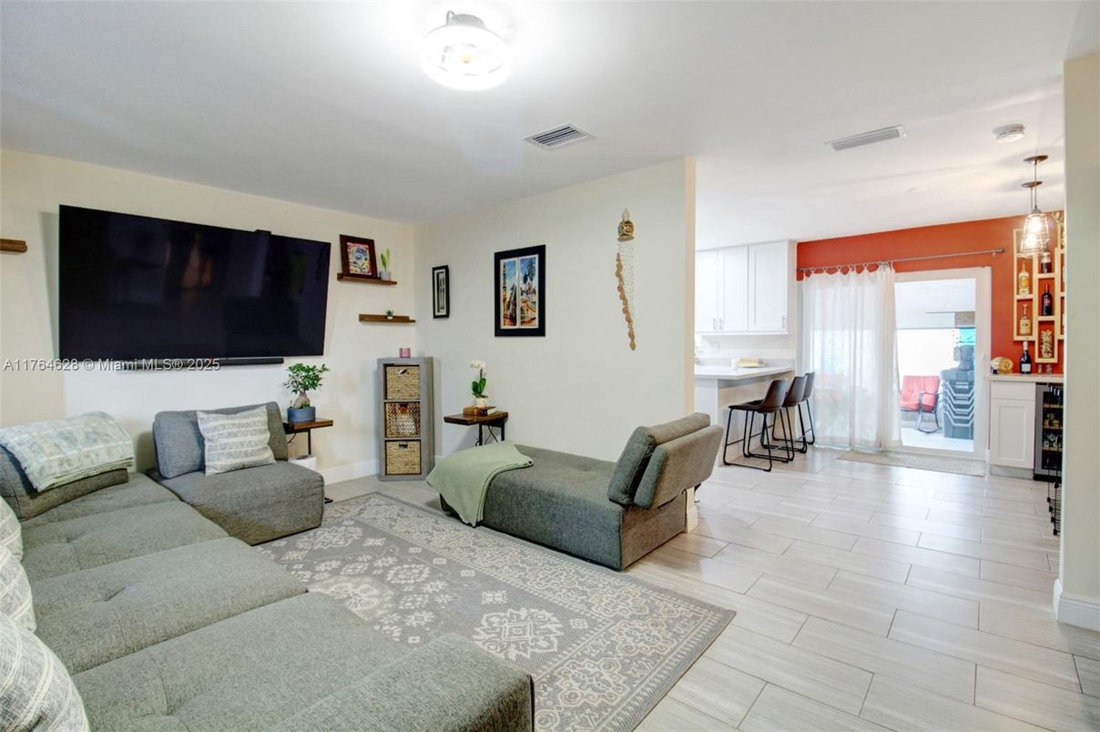 Interior, Living room, Pendant Lights