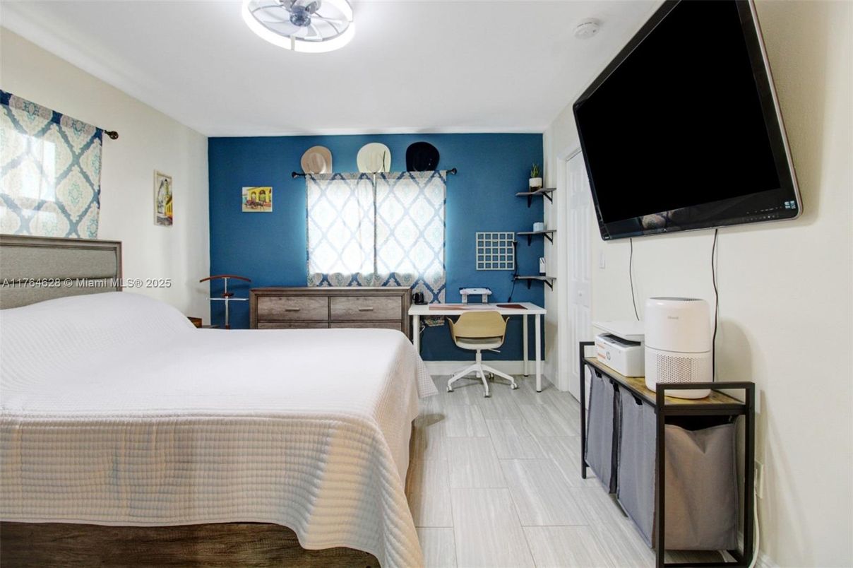 Bedroom, Home Office, Interior