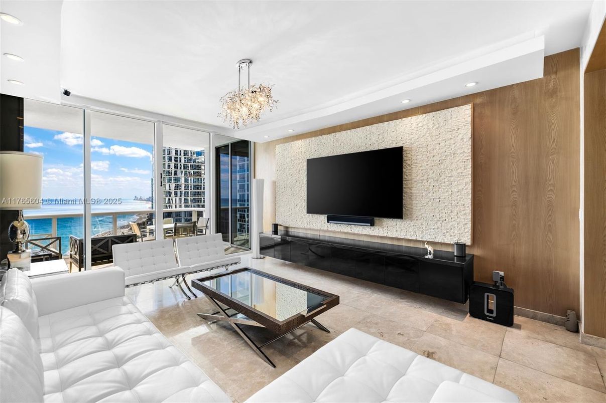 Chandelier, Interior, Living room, Recessed Lighting, Water