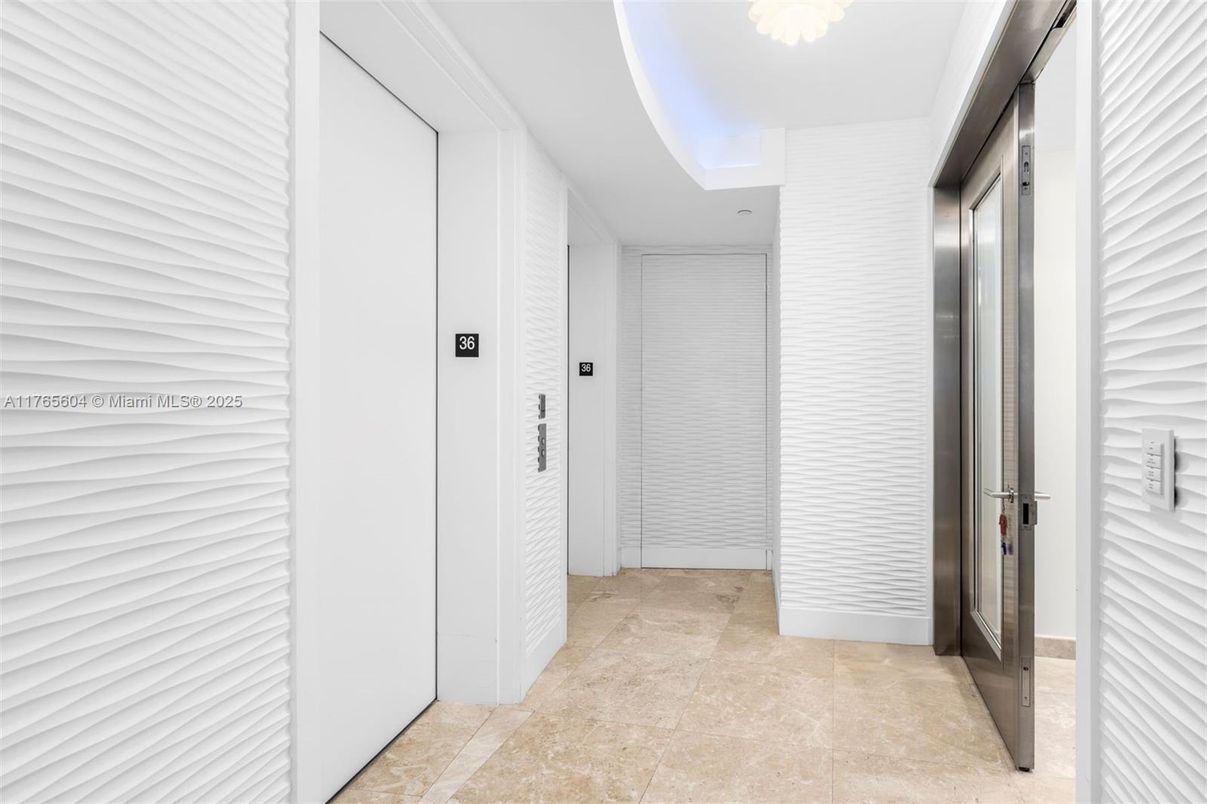 Elevator, Interior