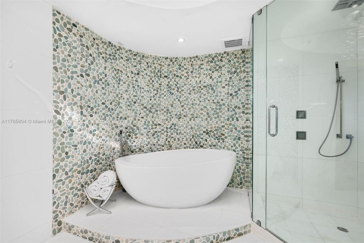 Bathroom, Free Standing Baths, Glass Shower, Interior, Recessed Lighting