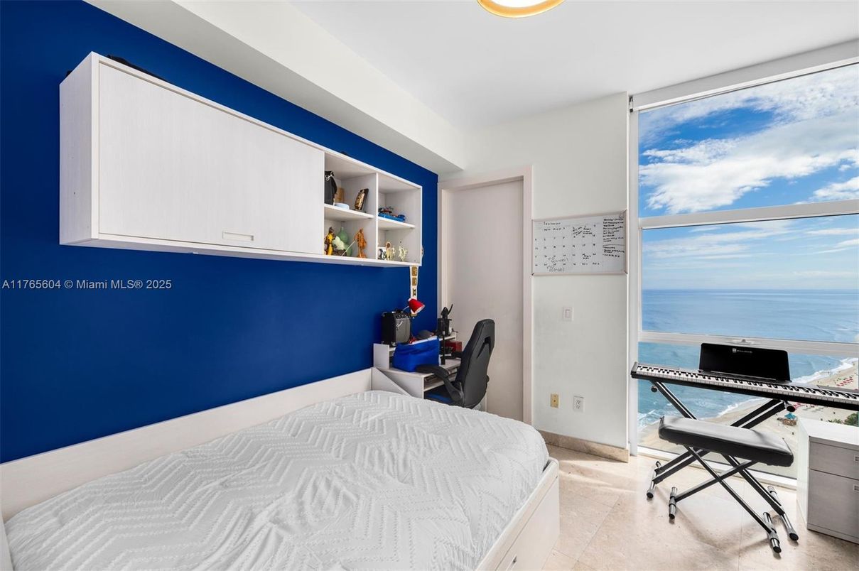 Bedroom, Home Office, Interior, Water