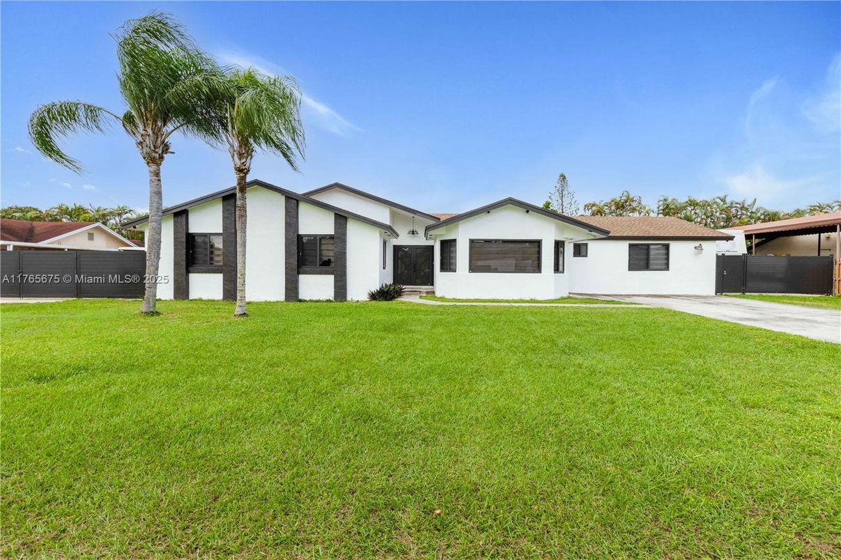 Attached, Backyard, Exterior, Facade, Ranch