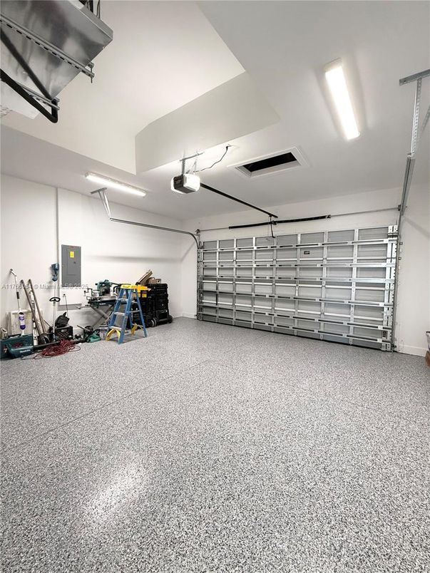 Fitness Equipment, Garage, Interior