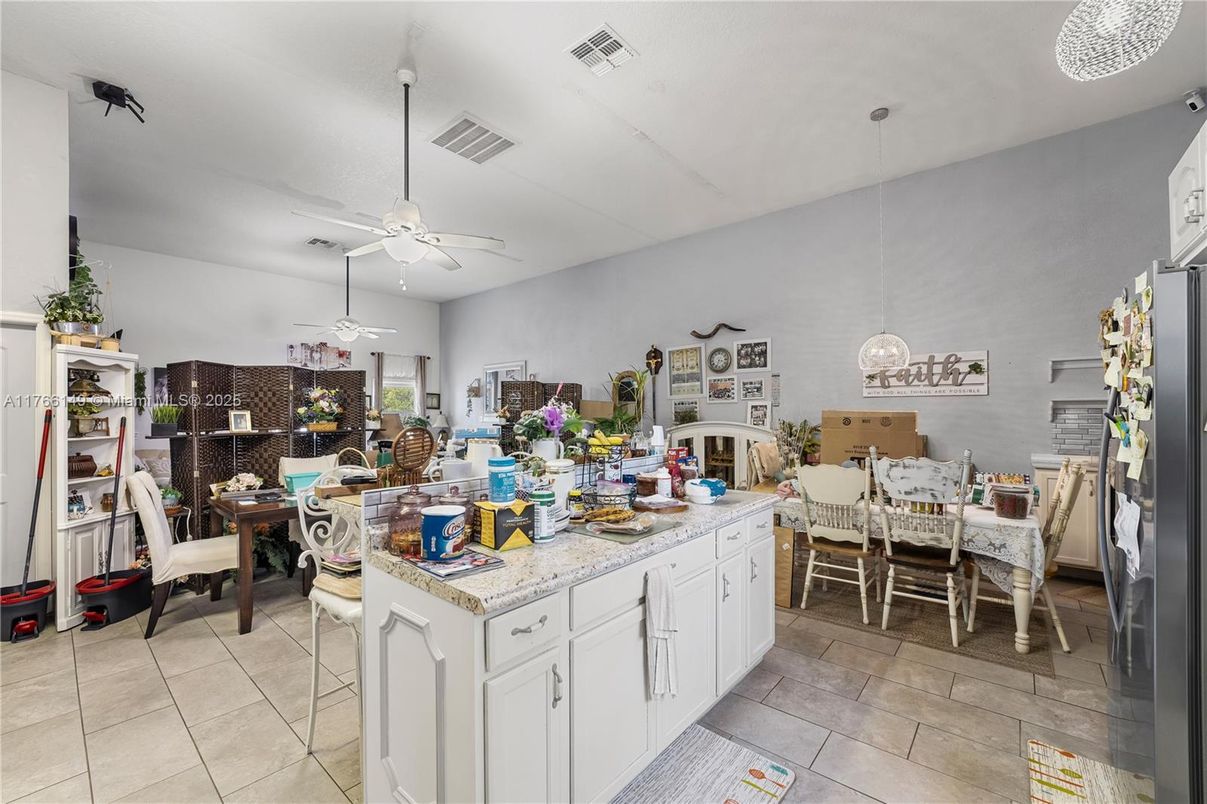 Dining room, Interior, Kitchen, Pendant Lights