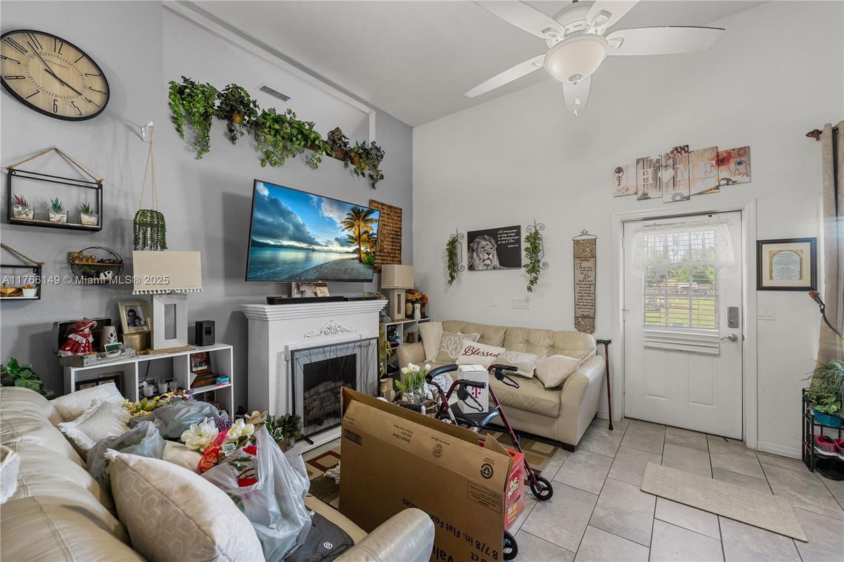 Fireplace, Interior, Living room