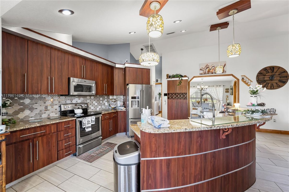 Interior, Kitchen, Pendant Lights, Recessed Lighting, Stainless Steel Appliances
