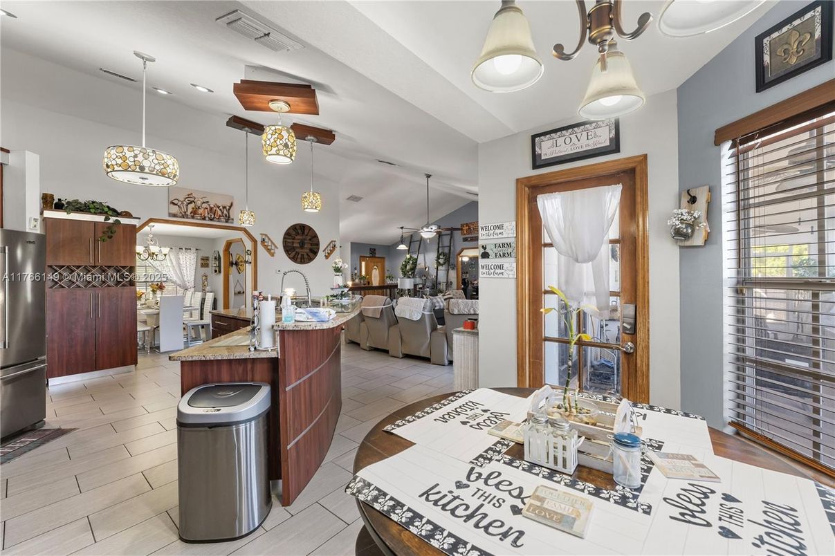 Dining room, Interior, Kitchen, Pendant Lights, Recessed Lighting