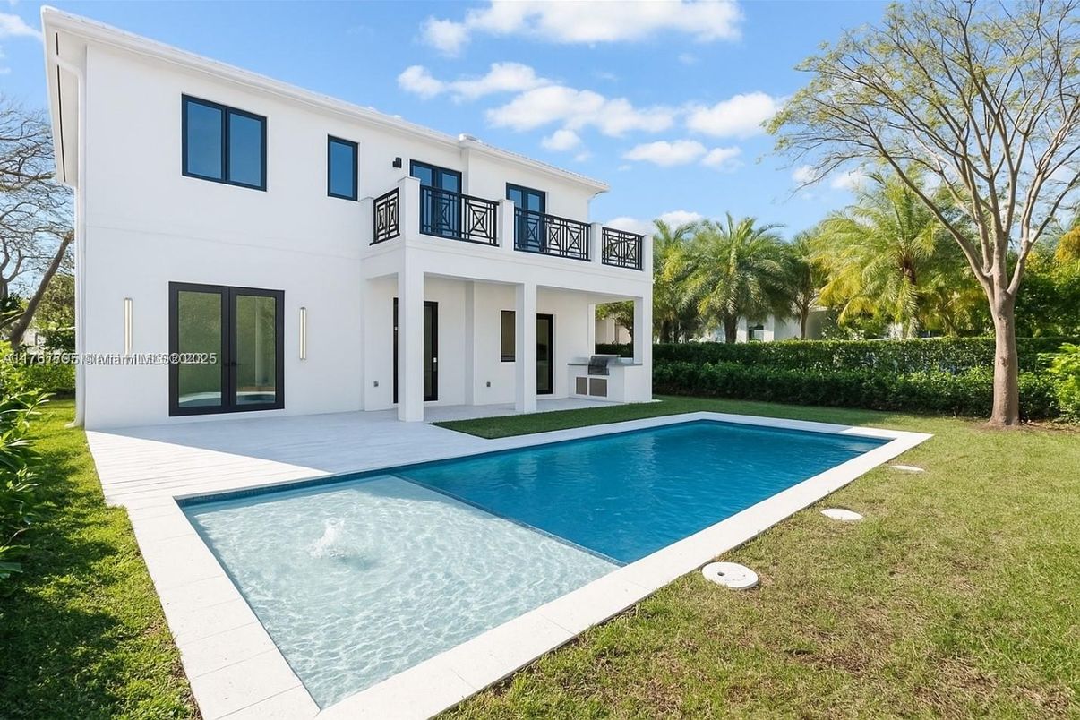 Backyard, Exterior, Pool