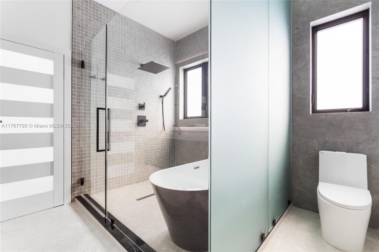 Bathroom, Free Standing Baths, Glass Shower, Interior