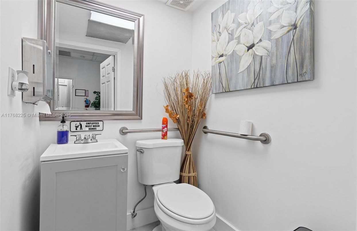 Bathroom, Interior