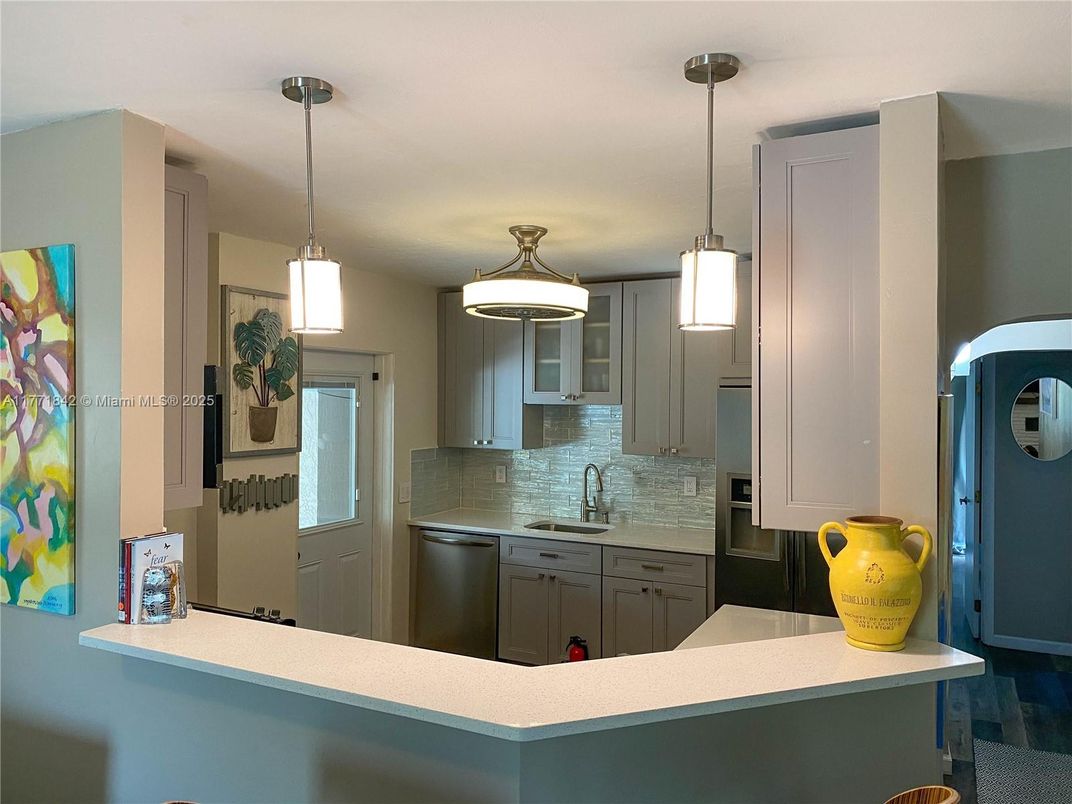 Interior, Kitchen, Pendant Lights, Wood Texture Flooring
