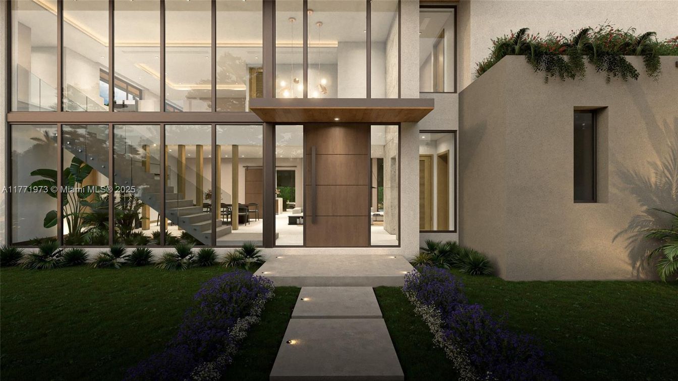 Backyard, Exterior, Facade, Modern