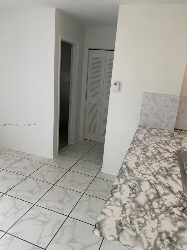 Empty room, Interior, Marble