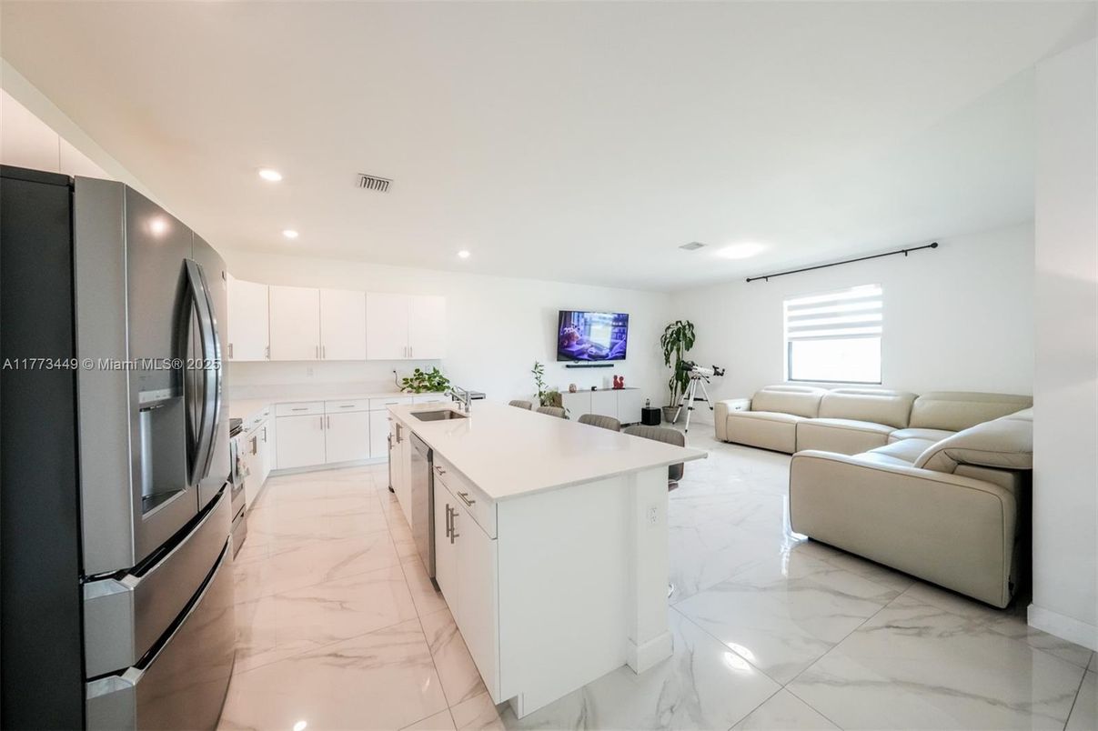 Interior, Kitchen, Living room, Marble, Recessed Lighting