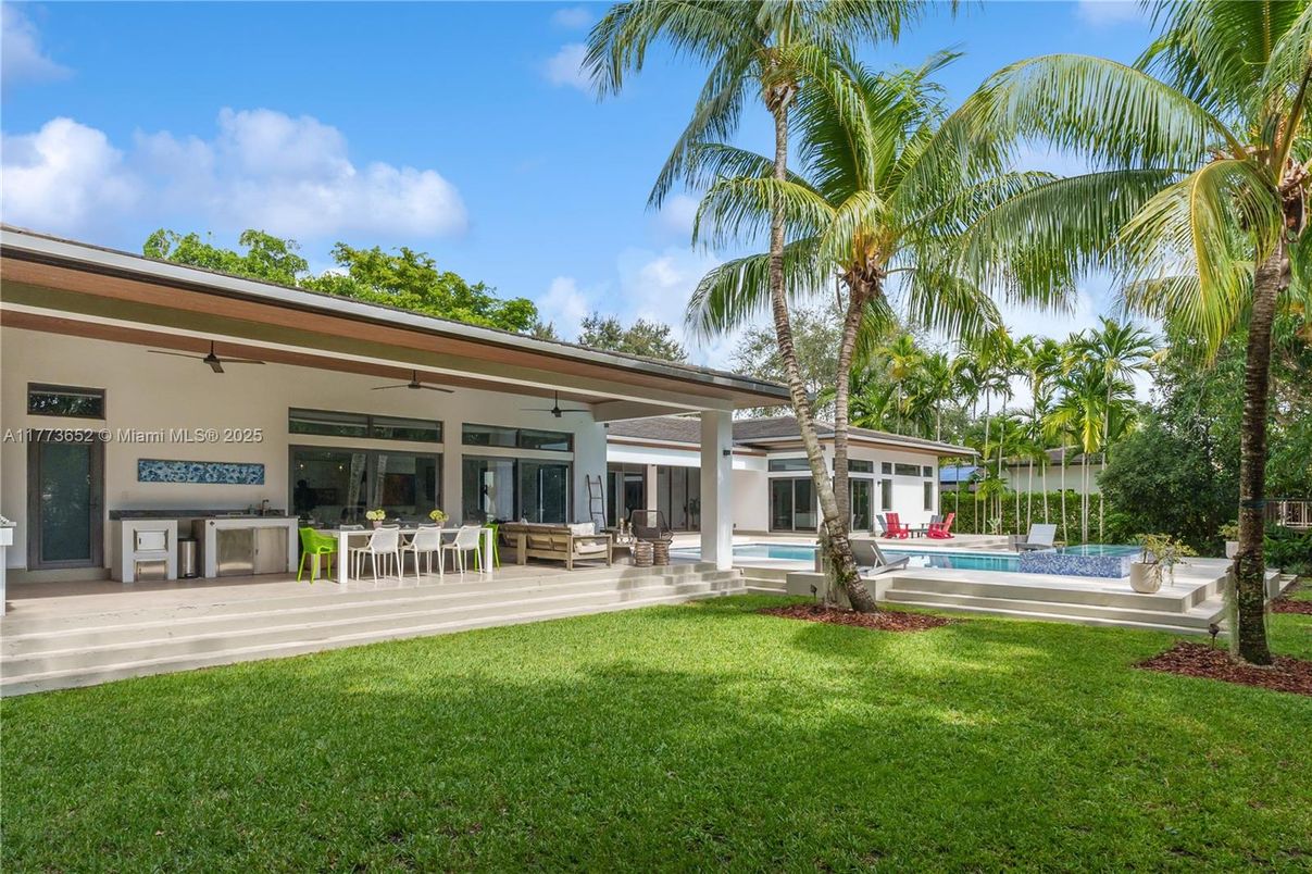 Backyard, Exterior, Pool
