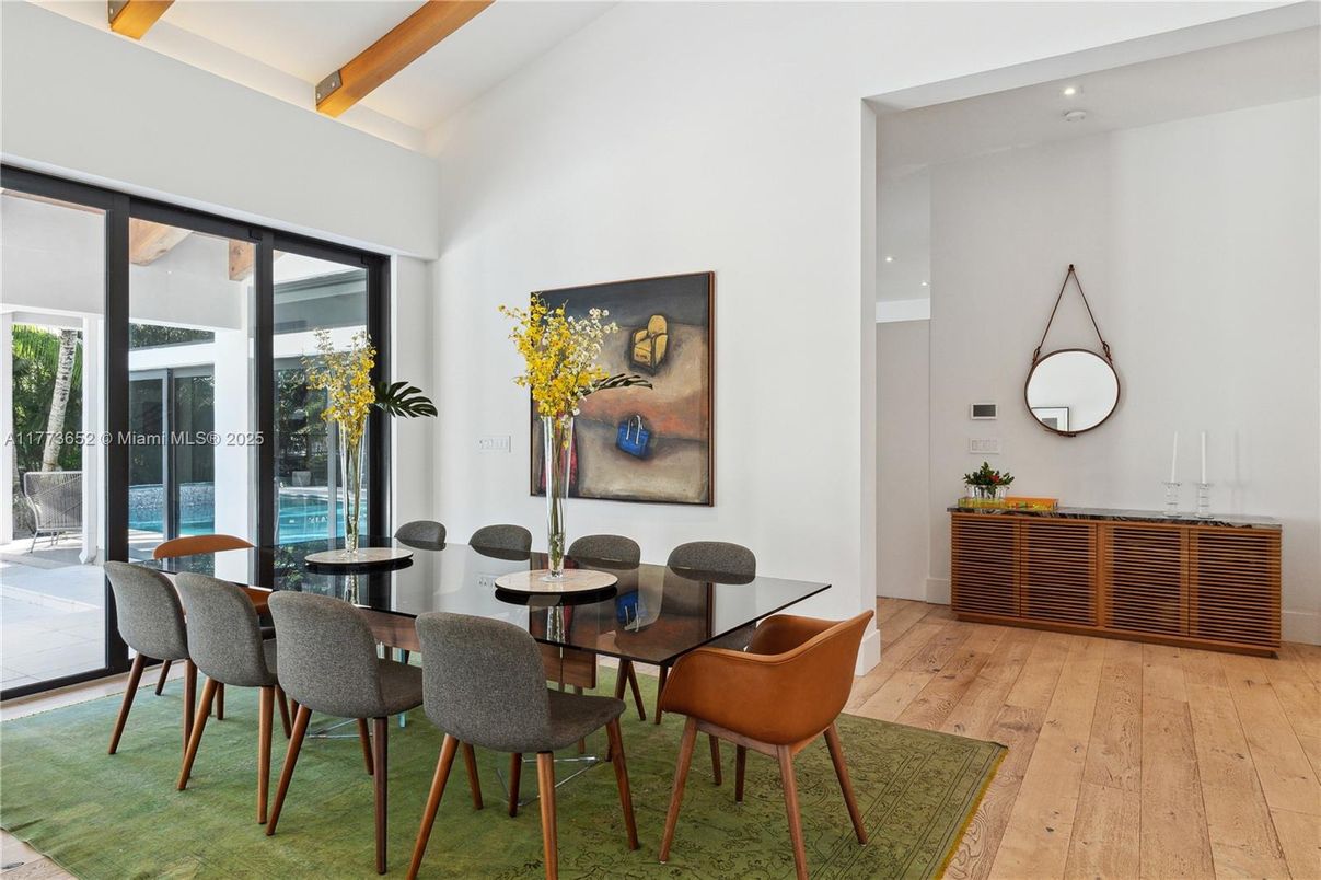 Dining room, Interior, Recessed Lighting, Wooden Beams, Wood Texture Flooring