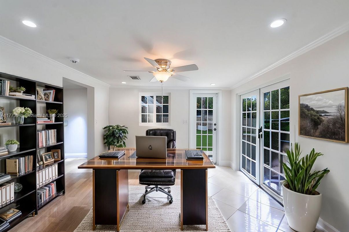 Home Office, Interior, Recessed Lighting, Wood Texture Flooring