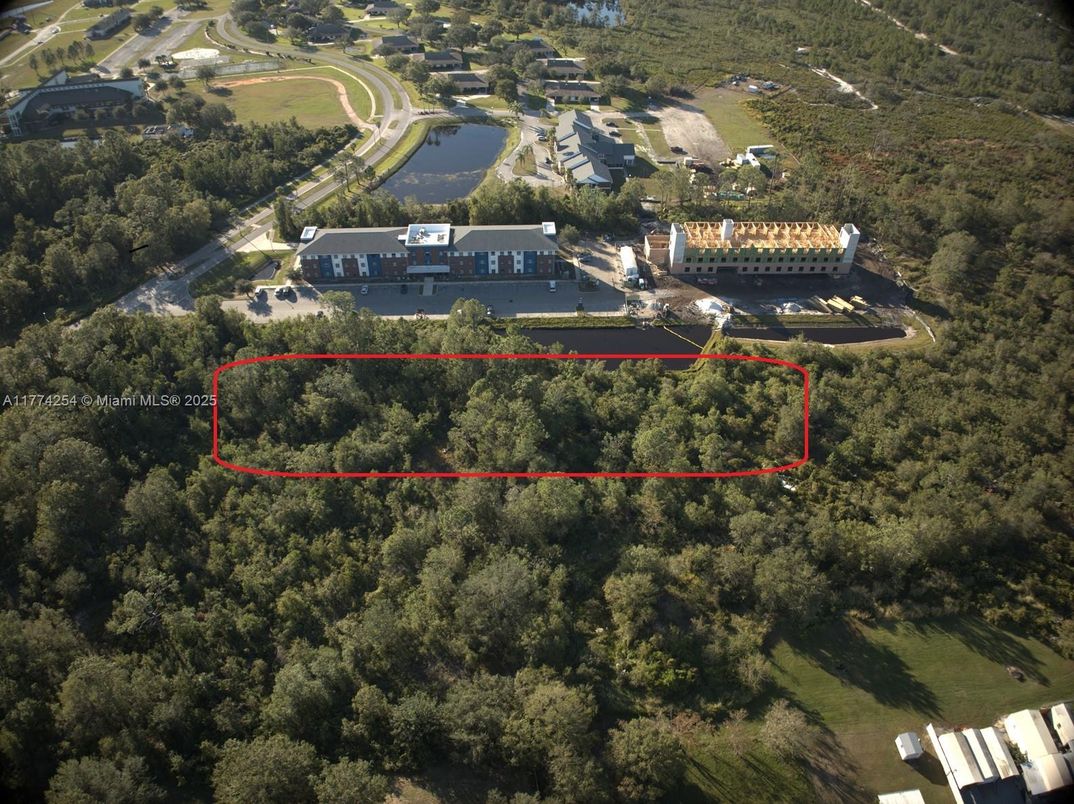 Exterior, Drone