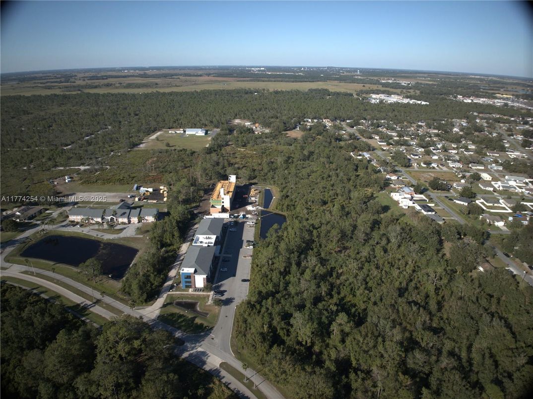 Exterior, Drone