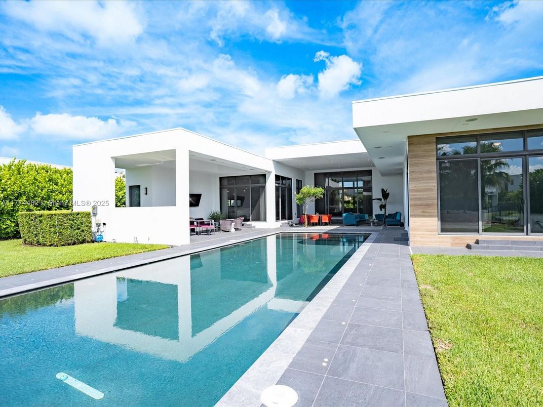 Backyard, Exterior, Pool