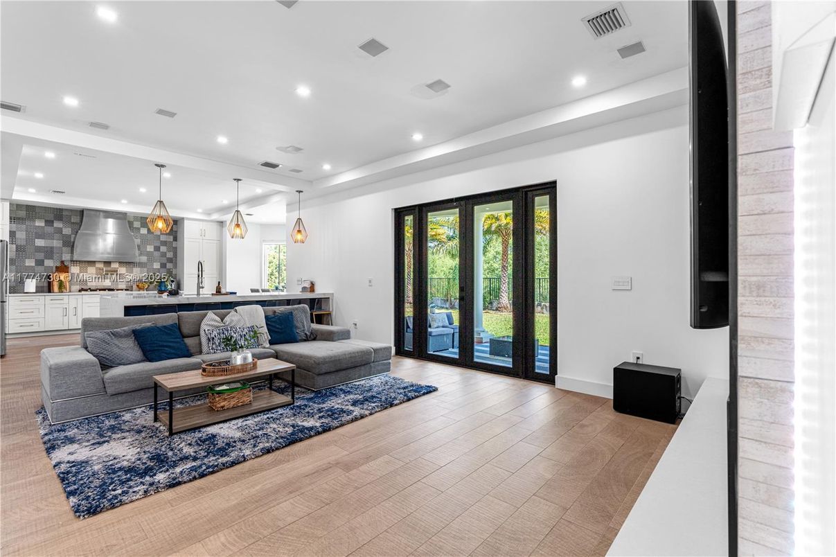 Interior, Kitchen, Living room, Pendant Lights, Recessed Lighting, Wood Texture Flooring