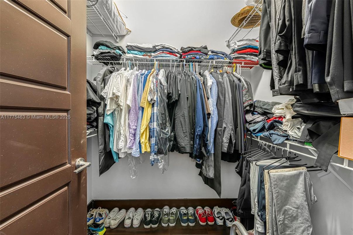 Interior, Walk-in Closets