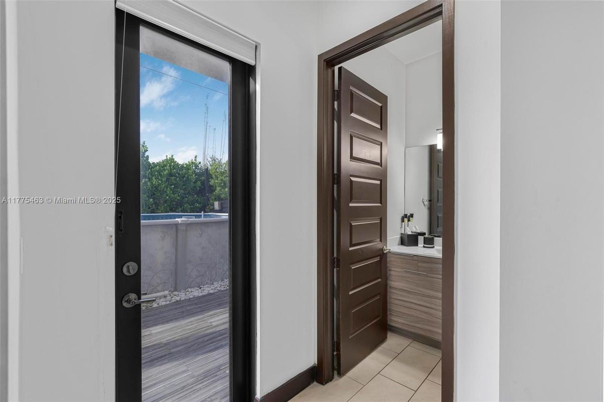 Bathroom, Interior
