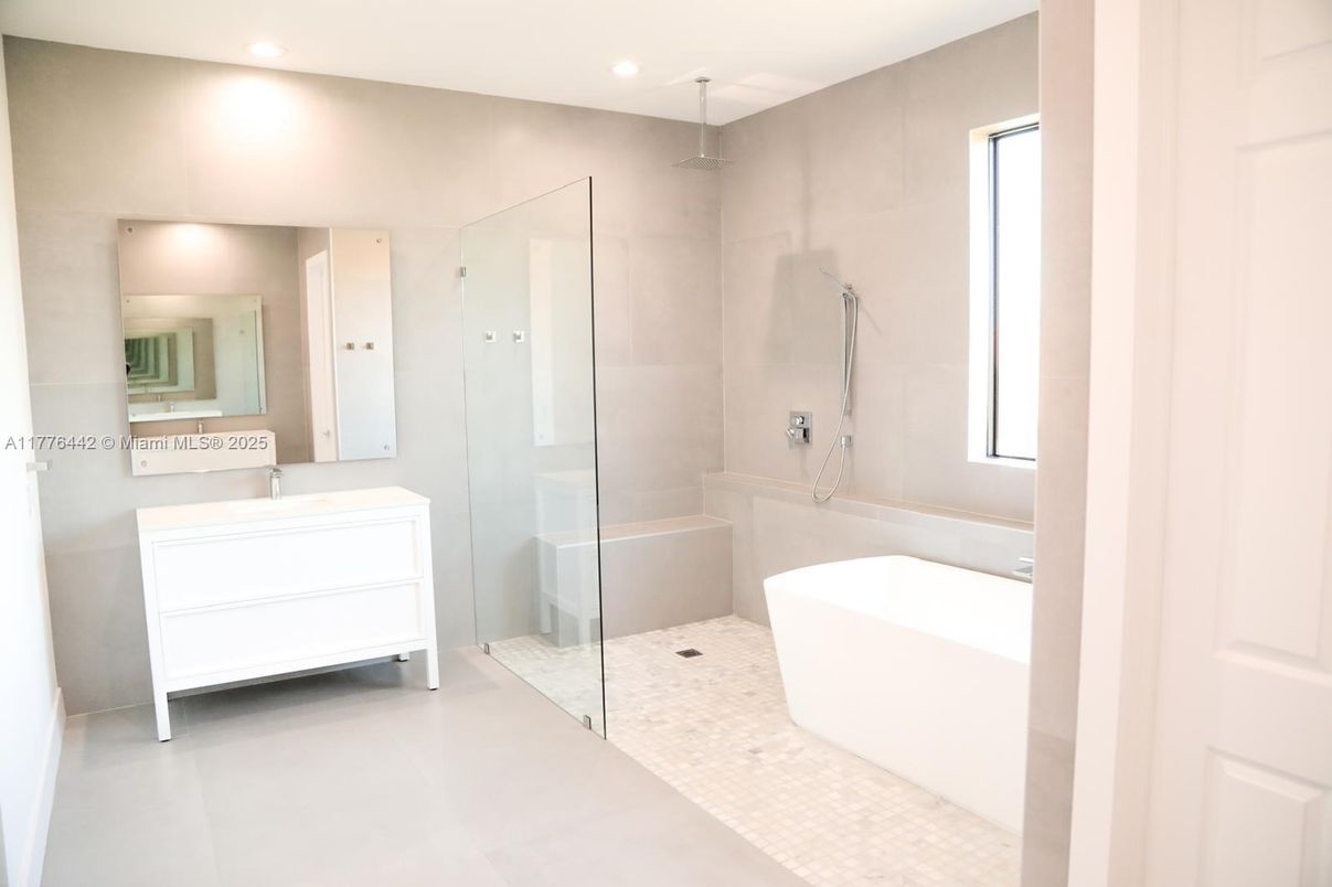Bathroom, Free Standing Baths, Glass Shower, Interior, Recessed Lighting