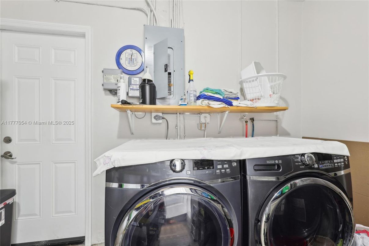 Interior, Washer