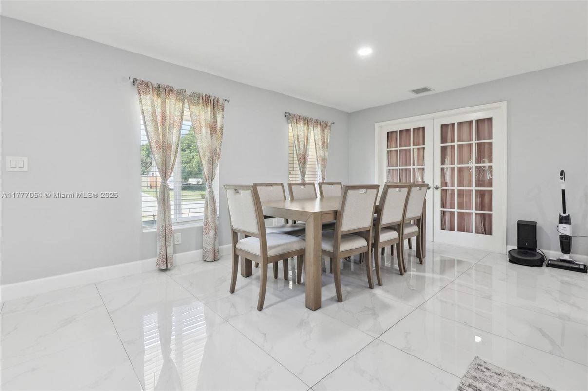 Dining room, Interior, Marble, Recessed Lighting