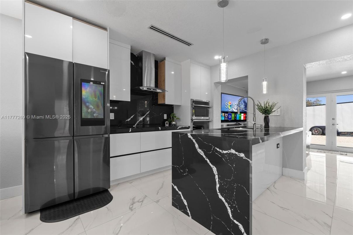 Interior, Kitchen, Marble, Pendant Lights, Recessed Lighting