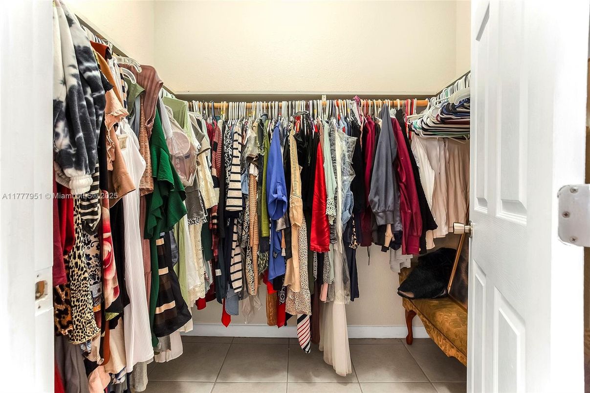 Interior, Walk-in Closets