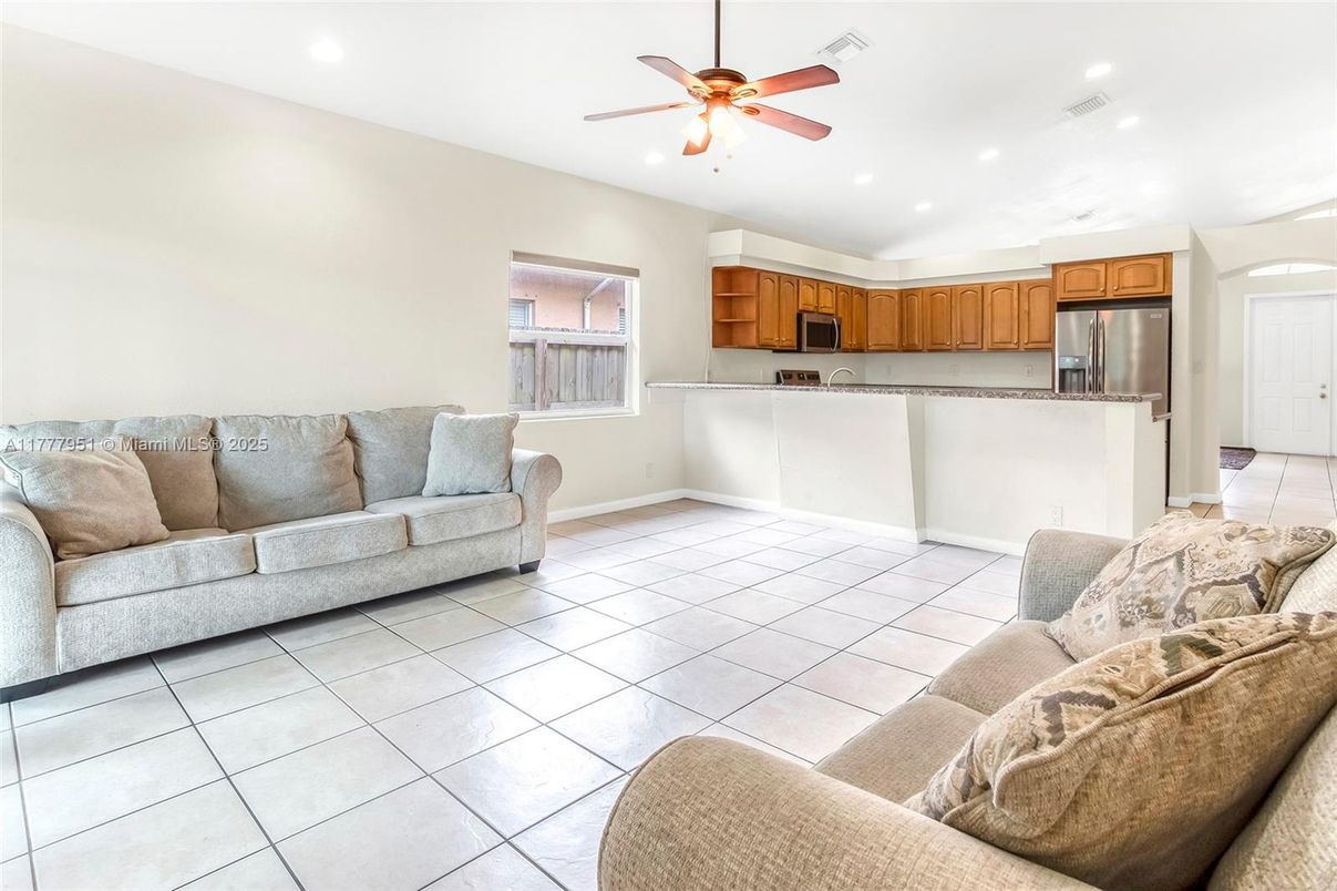 Interior, Kitchen, Living room, Recessed Lighting, Stainless Steel Appliances