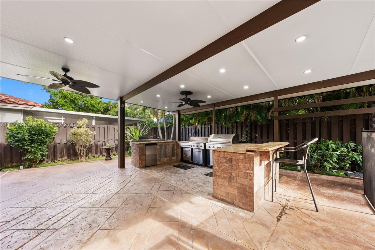 Exterior, Recessed Lighting