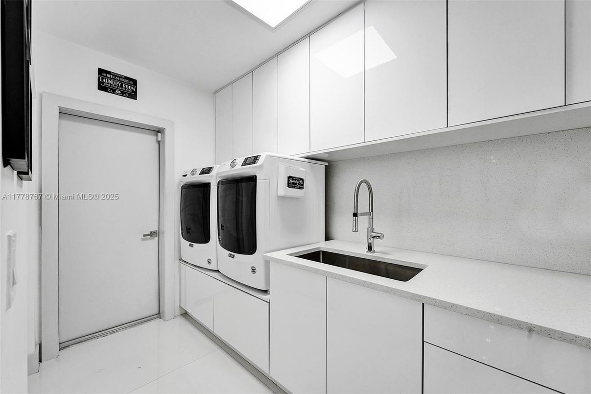 Interior, Washer
