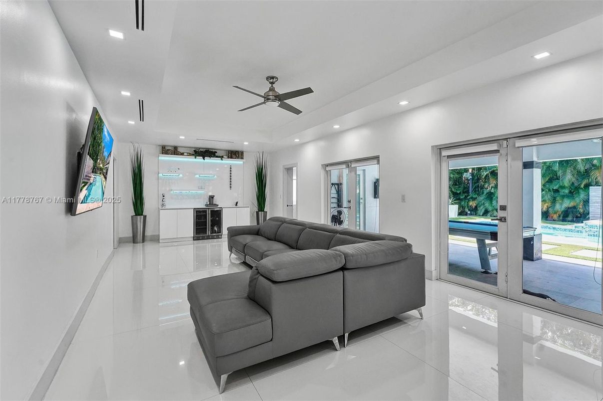 Interior, Living room, Recessed Lighting