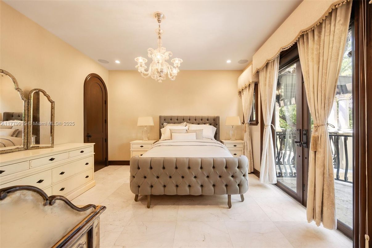 Bedroom, Chandelier, Interior, Recessed Lighting
