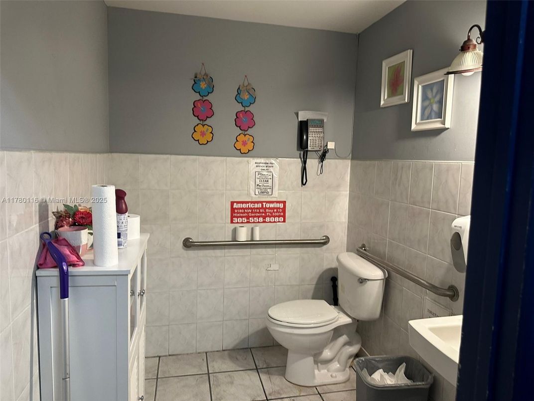 Bathroom, Interior