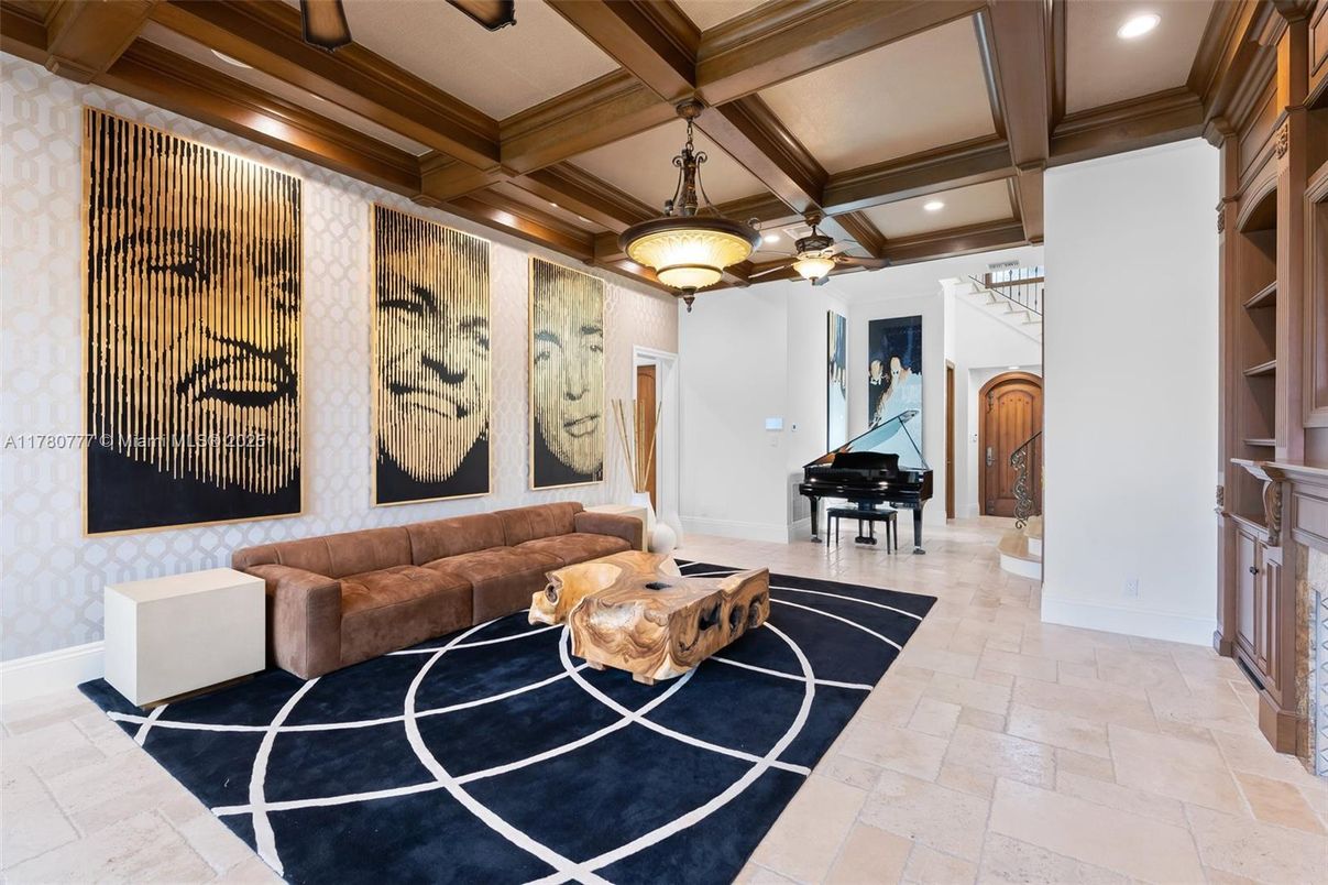 Interior, Pendant Lights, Piano, Recessed Lighting, Wooden Beams