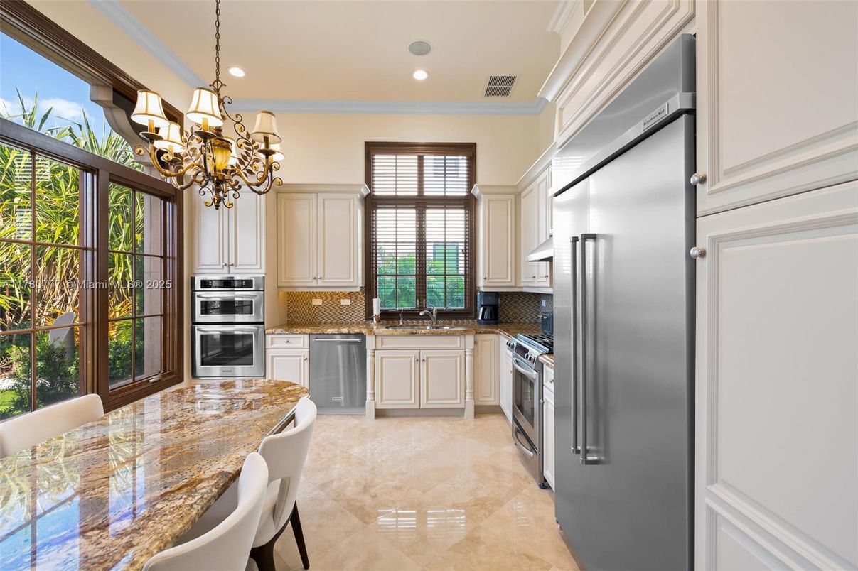 Chandelier, Interior, Kitchen, Recessed Lighting, Stainless Steel Appliances