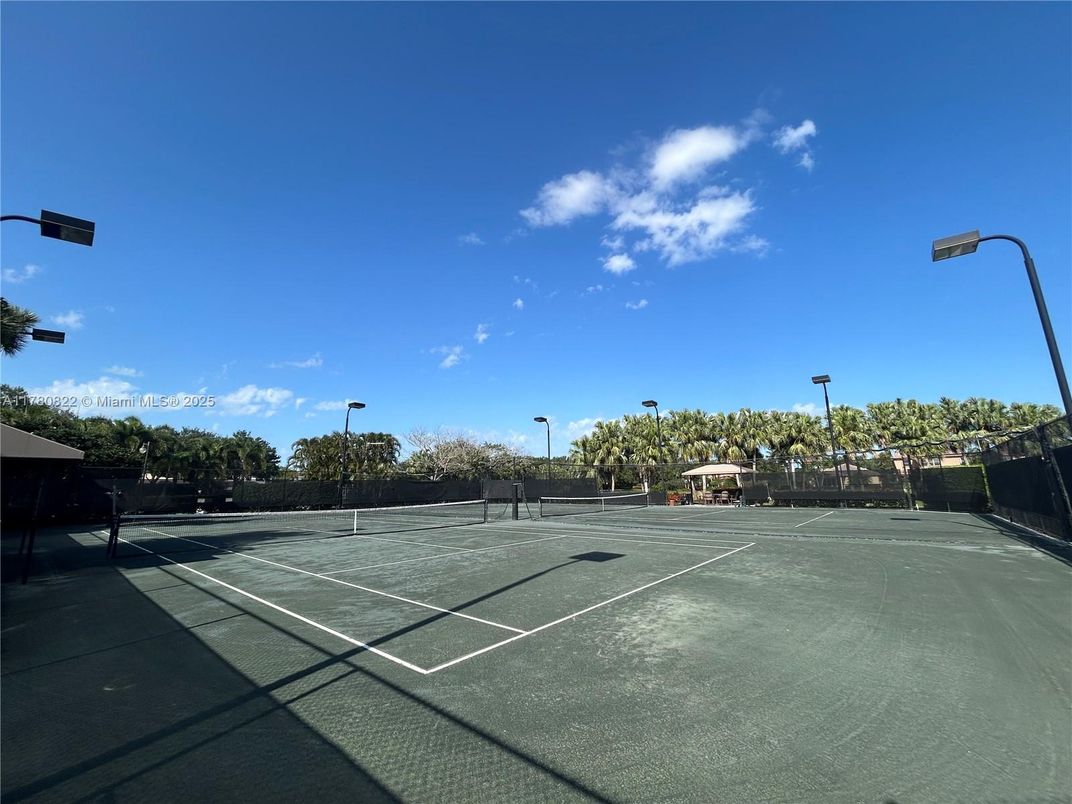 Exterior, Tennis Courts