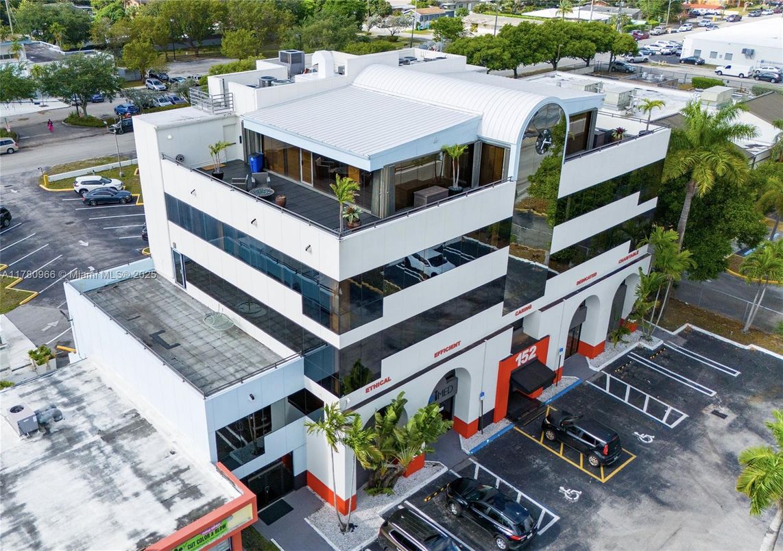 Exterior, Drone