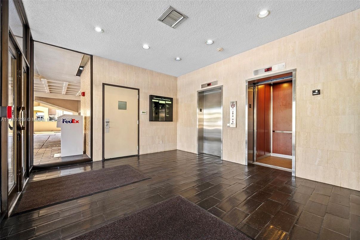 Elevator, Interior, Recessed Lighting