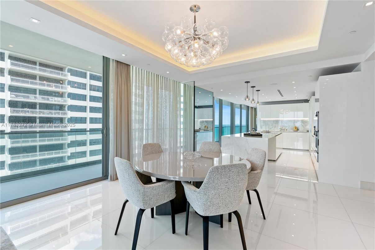 Chandelier, Dining room, Interior, Kitchen, Pendant Lights, Recessed Lighting