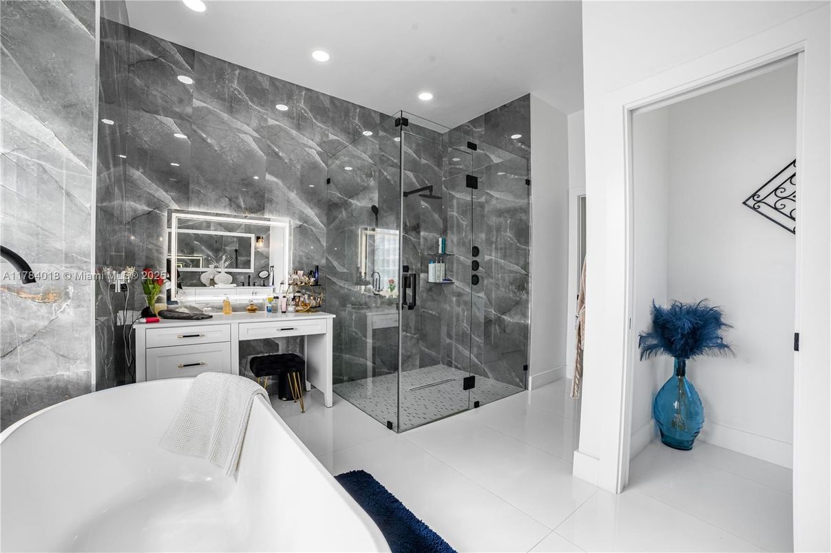 Bathroom, Free Standing Baths, Glass Shower, Interior, Recessed Lighting