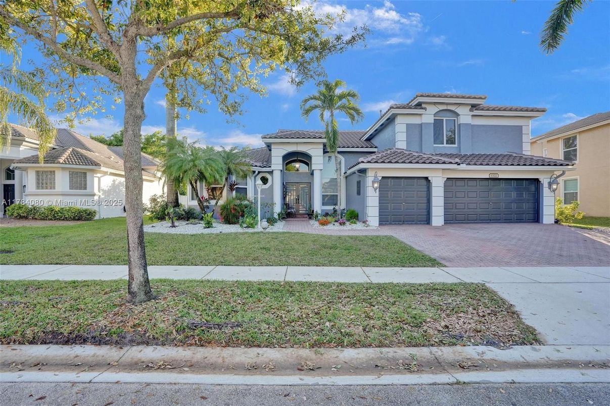 Attached, Backyard, Exterior, Facade, Mediterranean