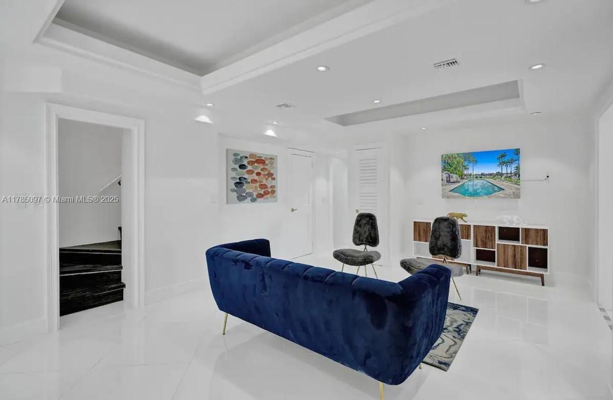 Interior, Recessed Lighting