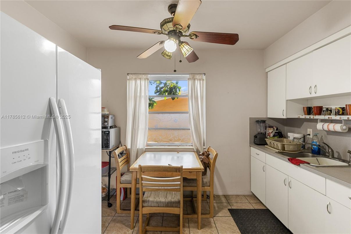 Dining room, Interior, Kitchen