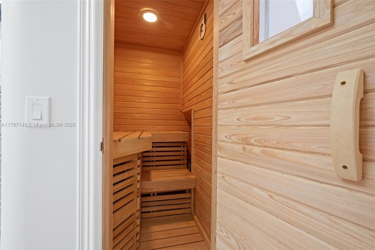 Interior, Recessed Lighting, Sauna Room